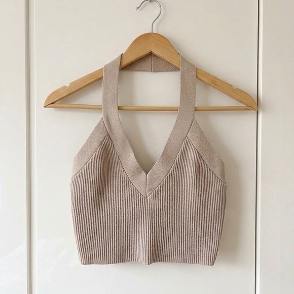Aritzia Tops - Aritzia Babaton Ribbed Halter Top M Latte Beige Quiet Luxury Y2K Cropped Knit